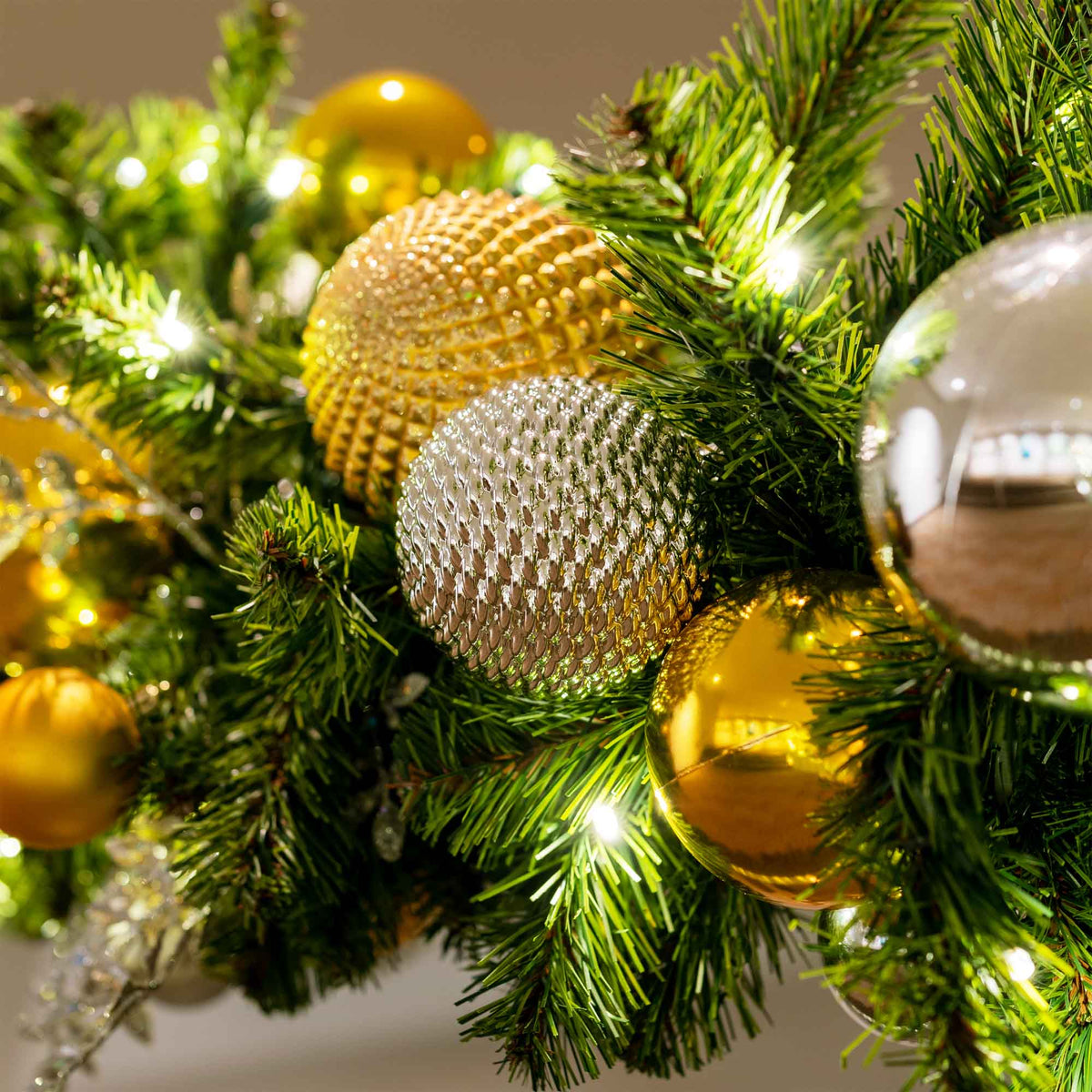 Woven Shiny Ornaments